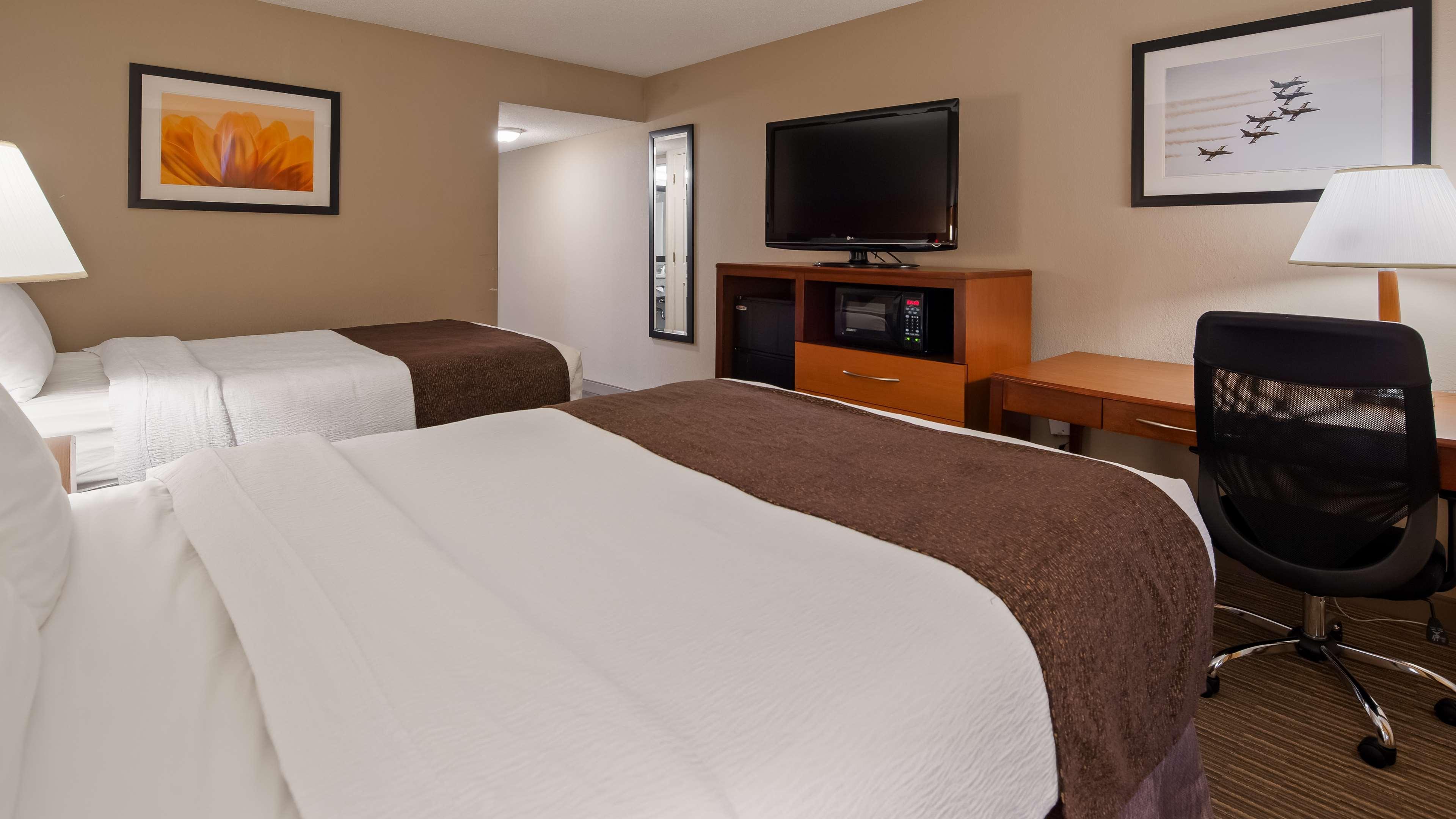 Best Western La Plata Inn Exterior photo
