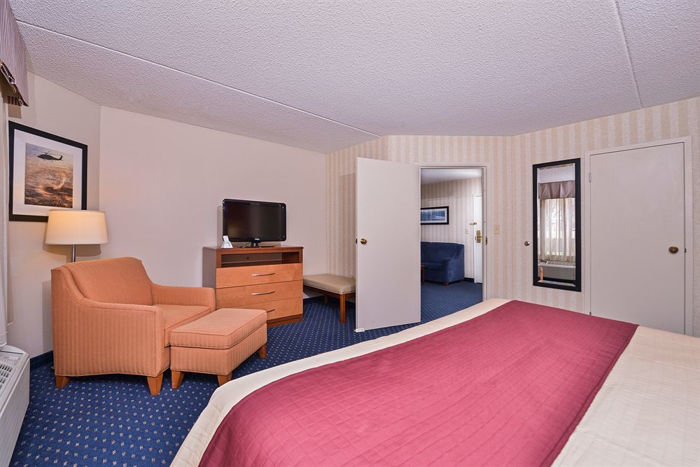 Best Western La Plata Inn Exterior photo
