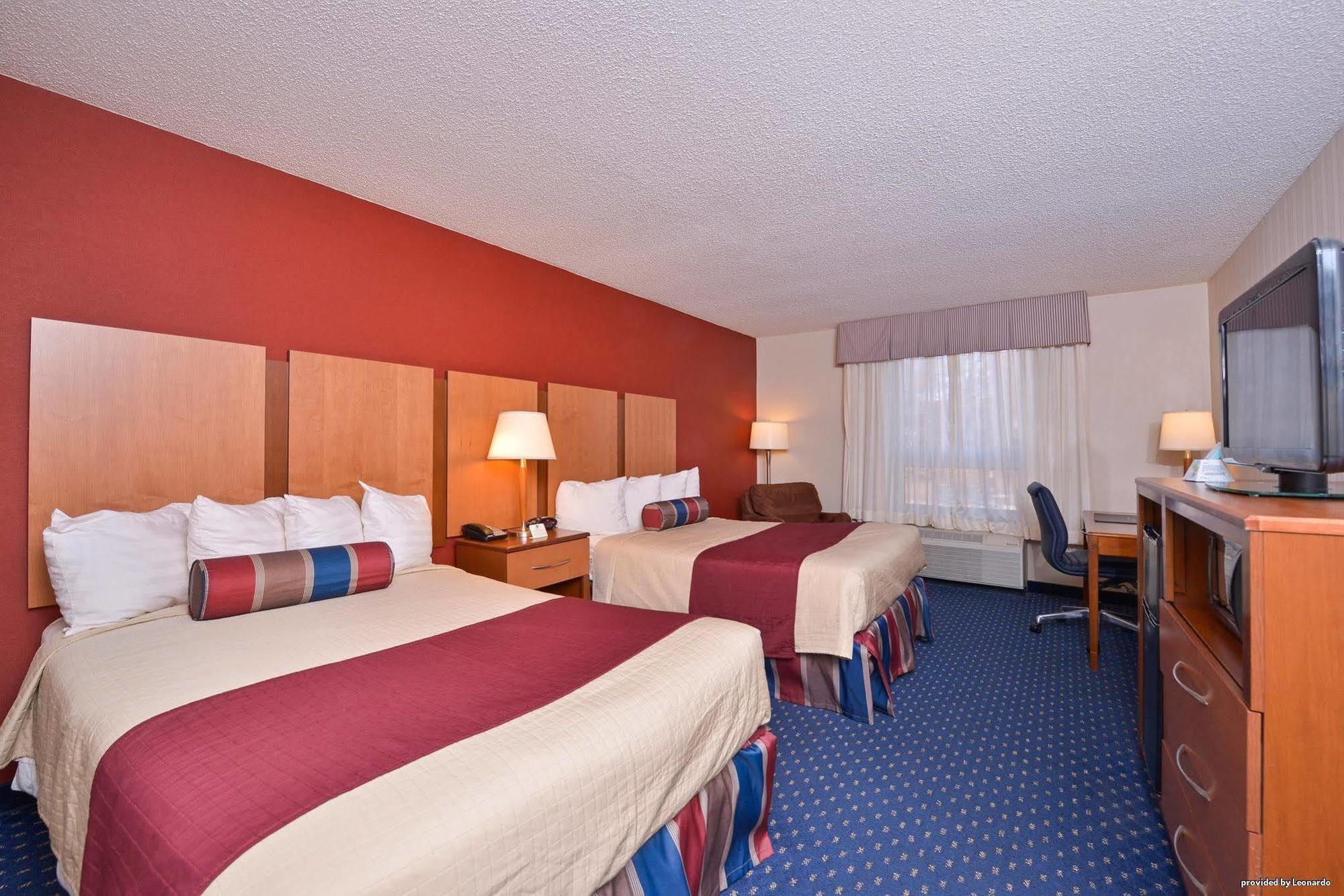 Best Western La Plata Inn Exterior photo