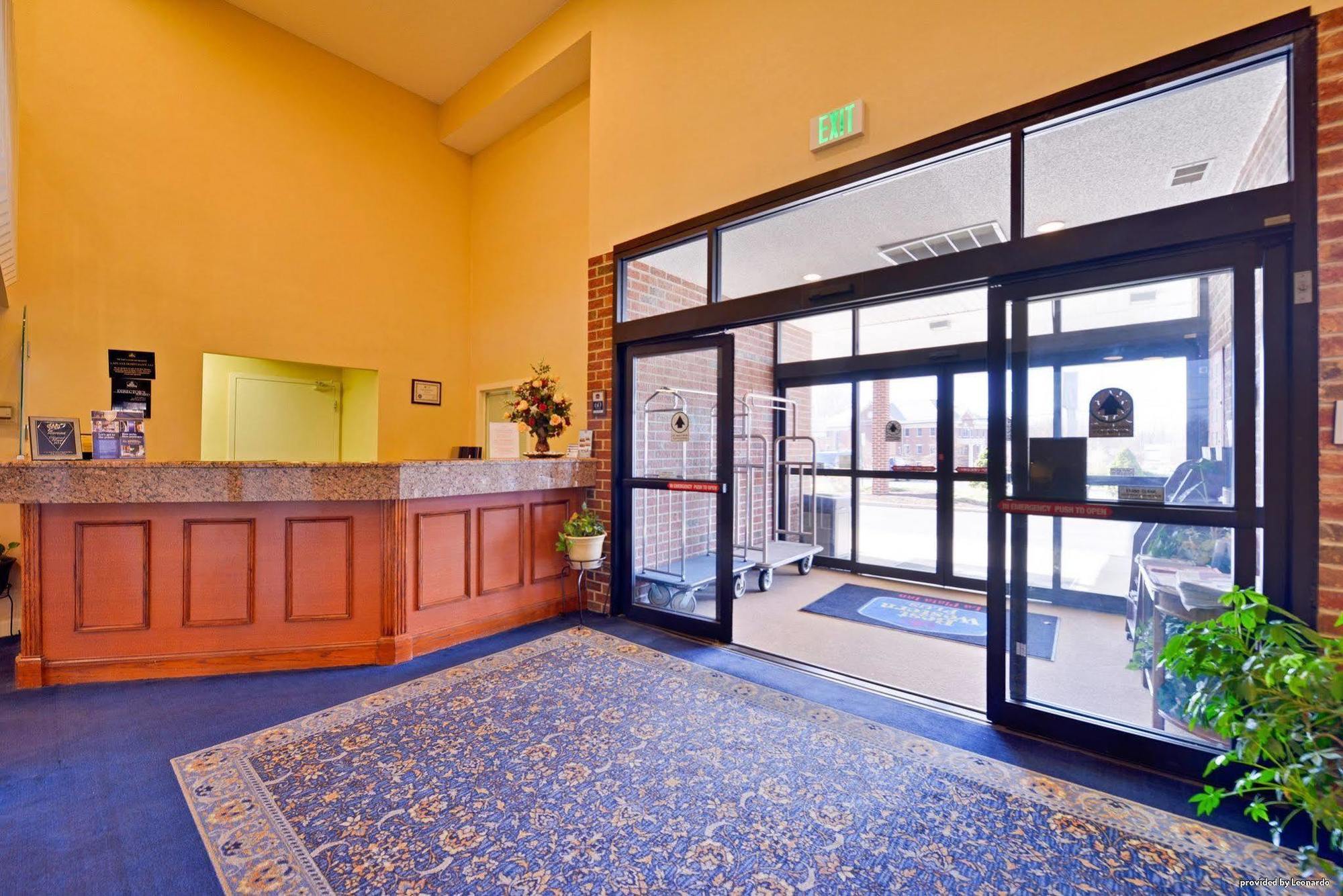 Best Western La Plata Inn Exterior photo